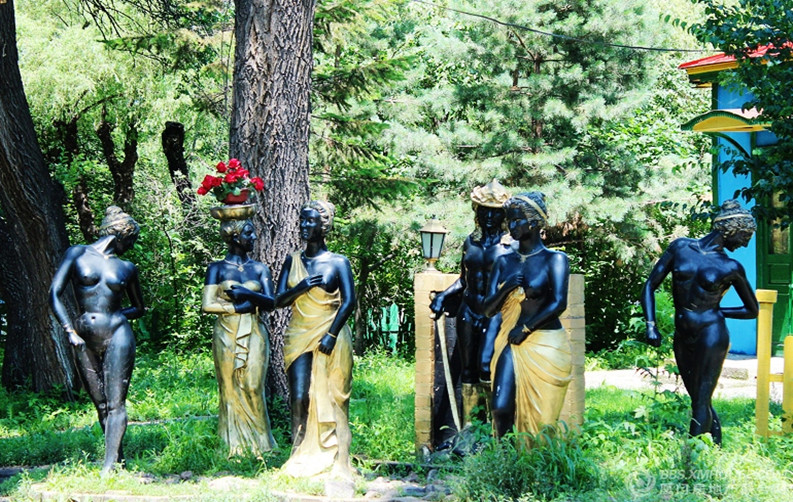 西安兵馬俑、華清池、華山、明城墻臥飛四日