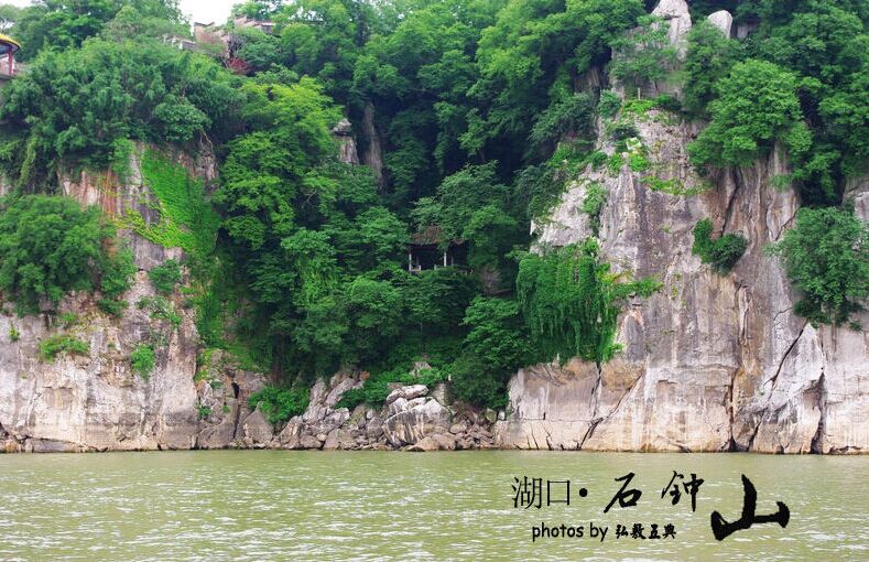 廬山主景區(qū)、三疊泉瀑布、白鹿洞書院、鄱陽湖